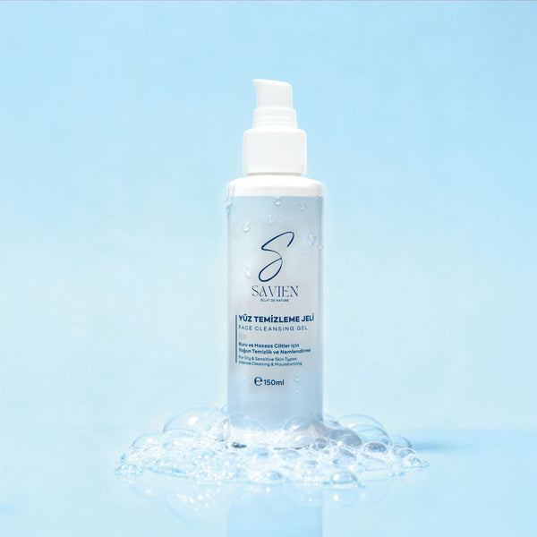 SAVIEN Kuru Ve Hassas Ciltler Için Yüz Temizleme Jeli 150 ml